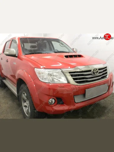 Защитная решётка в воздуховод автомобиля Russtal (хром) Toyota Hilux AN20,AN30  2-ой рестайлинг (2011-2016)