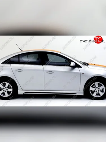 Пороги накладки Extrime Chevrolet Cruze J305 хэтчбек дорестайлинг (2009-2012)