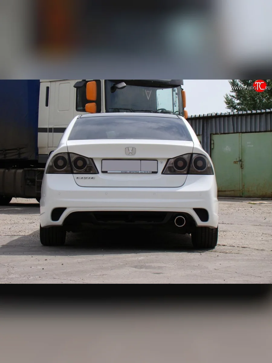Задний бампер INGS Extreem  Honda Civic (2005-2011) FD (Неокрашенный)  с доставкой в г. Керчь