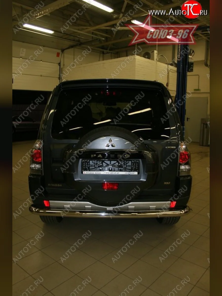 Защита заднего бампера Souz-96 3 дв. (d76) Mitsubishi Pajero 4 V90 дорестайлинг (2006-2011)  в Воронеже Воронежской области