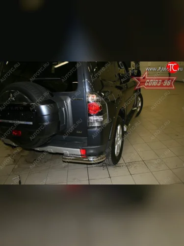 Защита заднего бампера Souz-96 (d76 уголки) Mitsubishi Pajero  4 V80 (2006-2011) дорестайлинг