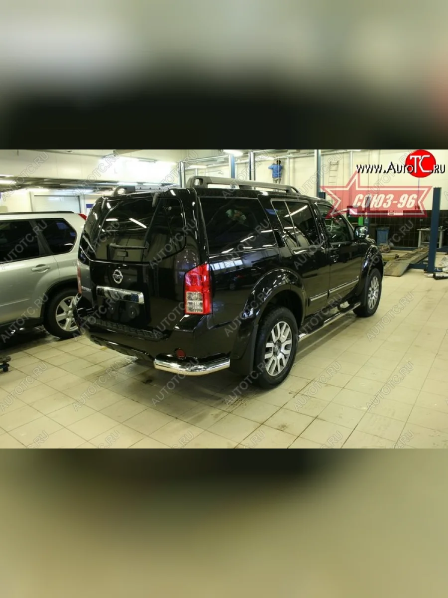 Защита заднего бампера из боковых уголков Souz-96 (d76) Nissan Pathfinder R51 рестайлинг (2009-2014)  с доставкой в г. Керчь