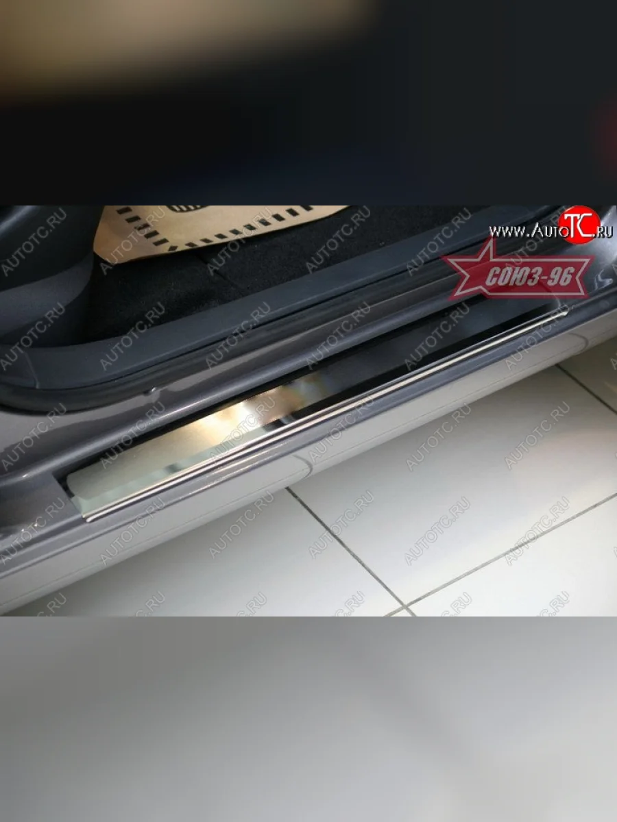 Накладки на внутренние пороги Souz-96 Renault Megane седан  дорестайлинг (2002-2006)  в Керчи Республика Крым
