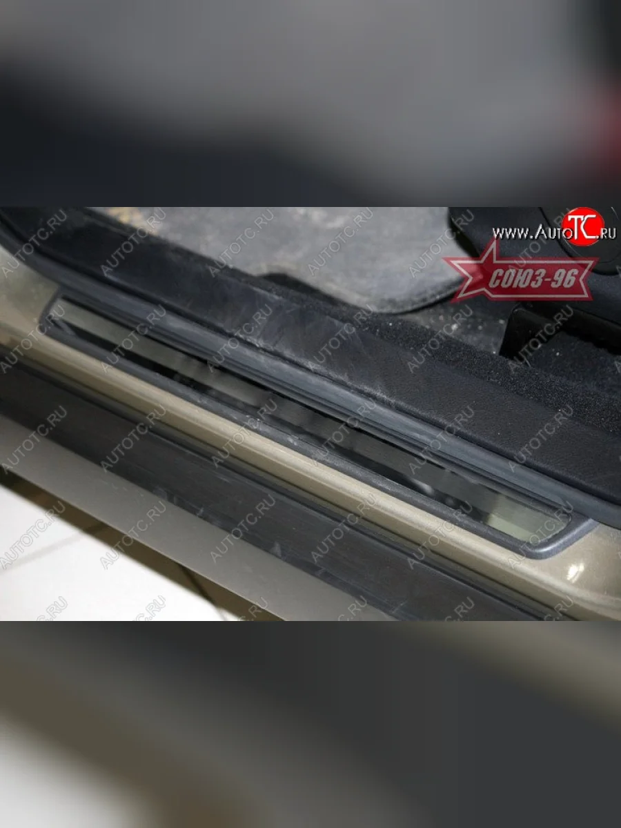 Накладки на внутреннюю пластиковую часть порога Souz-96 Subaru Forester SH (2008-2013)  в Самаре Самарской области