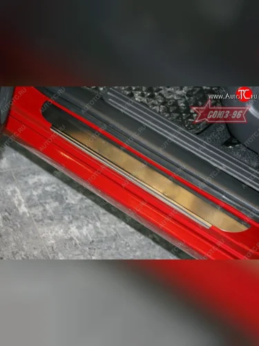 Накладки на внутренние пороги Souz-96 Toyota RAV4  XA30 (2010-2013) 5 дв. удлиненный 2-ой рестайлинг