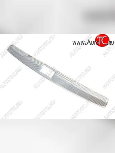 Металлический порожек в багажник автомобиля СТ Skoda Yeti (2013-2018)