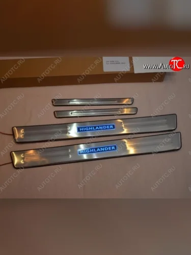 Накладки на порожки автомобиля СТ Toyota Highlander XU40 дорестайлинг (2007-2010)