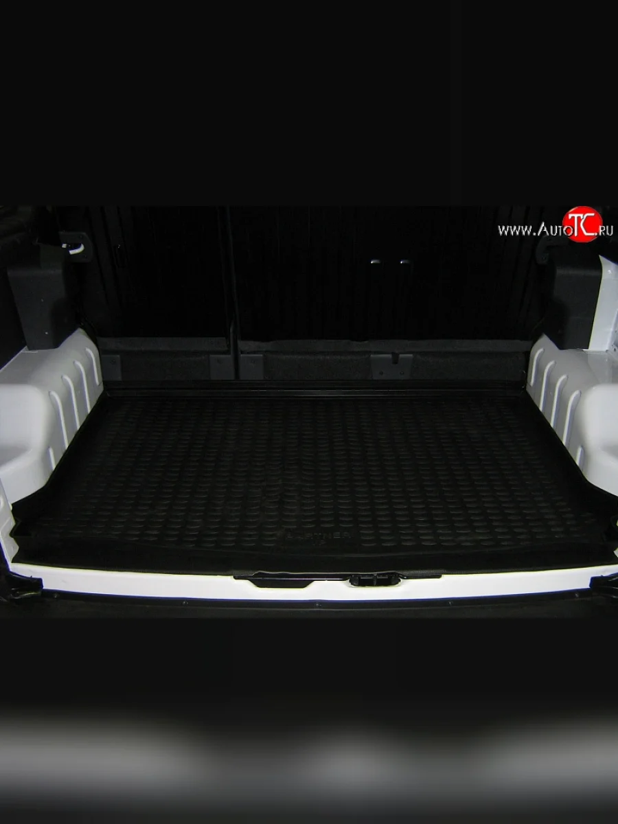 Коврик в багажник Element (полиуретан) (VP)  Peugeot Partner (2002-2008) M49/M59  в Керчи Республика Крым