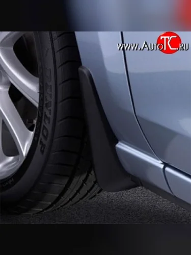 Передние брызговики NovLine 2 шт.. Honda Civic FK,FN хэтчбэк 5 дв. дорестайлинг (2005-2008)