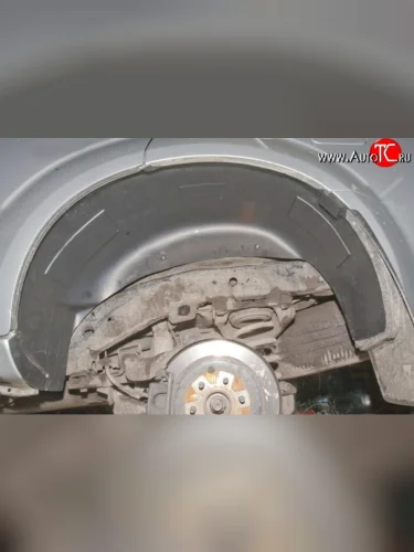 Задний правый подкрылок NovLine Nissan Pathfinder  R51 (2004-2007) дорестайлинг