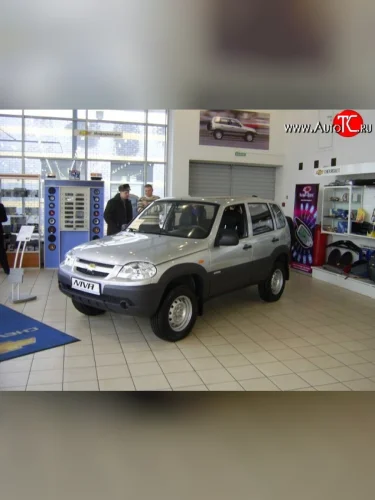 Комплект накладок на двери Bertone Chevrolet Niva 2123 рестайлинг (2009-2020)