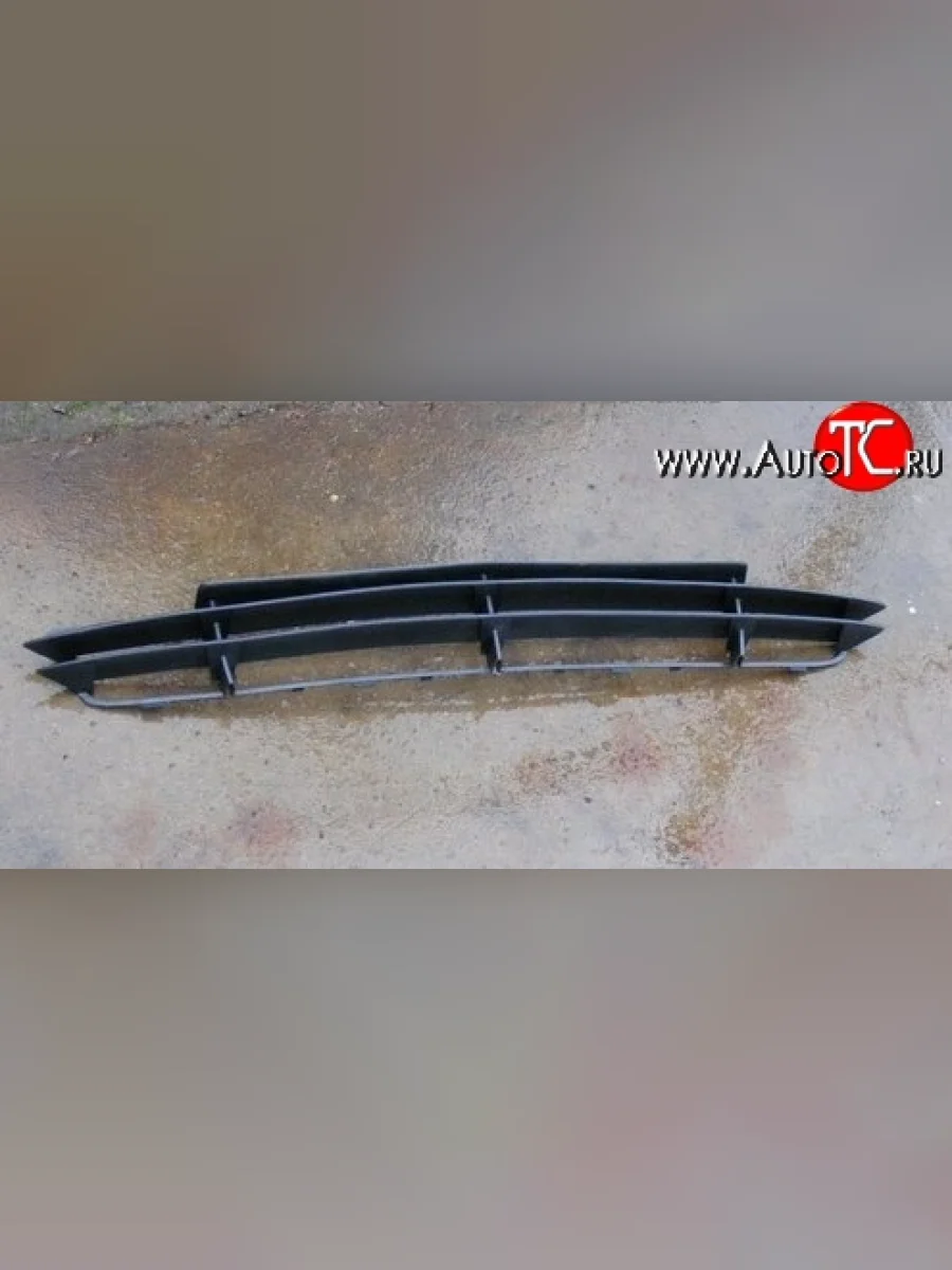 Вставка в нижнюю часть бампера Стандарт Лада ВАЗ Калина 1118 седан (2004-2013)  в Самаре Самарской области