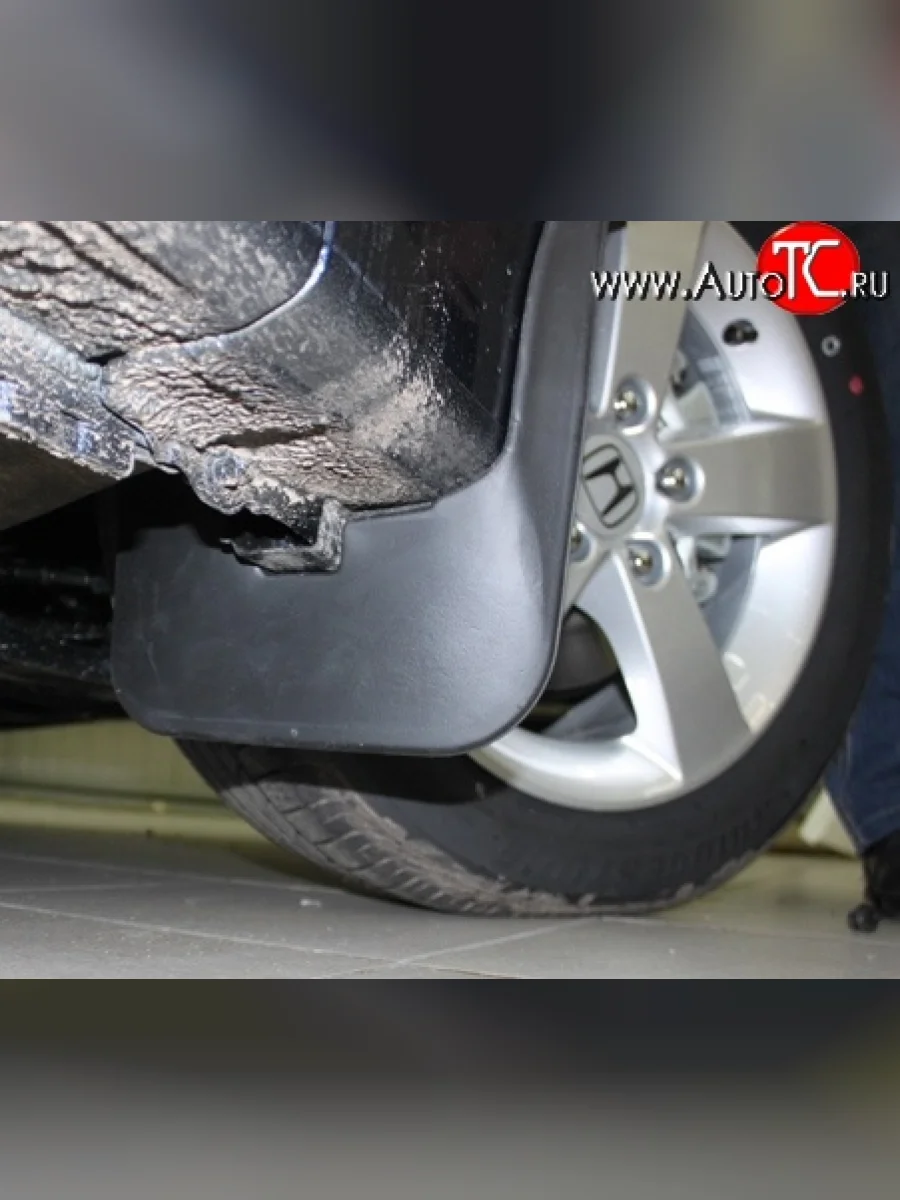 Передние брызговики NovLine 2 шт. Honda Civic FD седан дорестайлинг (2005-2008)  в Керчи Республика Крым