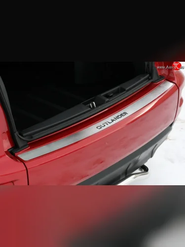 Накладка на задний бампер Novline Mitsubishi Outlander XL (CW)  рестайлинг (2010-2013)