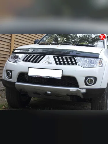 Дефлектор капота NovLine Mitsubishi Pajero Sport  PB (2008-2017) дорестайлинг, рестайлинг