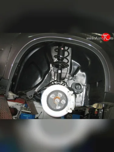 Передний правый подкрылок NovLine Nissan X-trail  2 T31 (2007-2015) дорестайлинг, рестайлинг