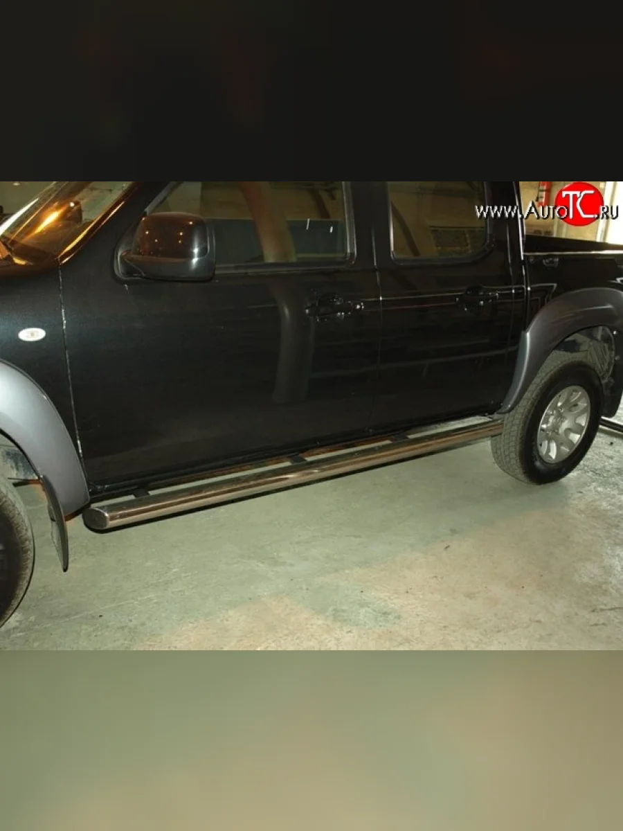 Защита порогов из круглой трубы диаметром 76 мм Металл Дизайн Mazda BT-50 (2006-2011)  в Керчи Республика Крым