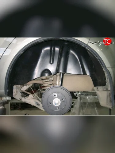 Задний левый подкрылок NovLine Renault Sandero  (BS) (2009-2014)