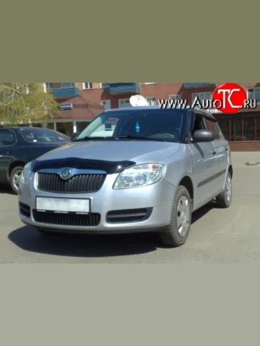Дефлектор капота NovLine Skoda Fabia  Mk2 (2007-2010) универсал дорестайлинг, хэтчбэк дорестайлинг