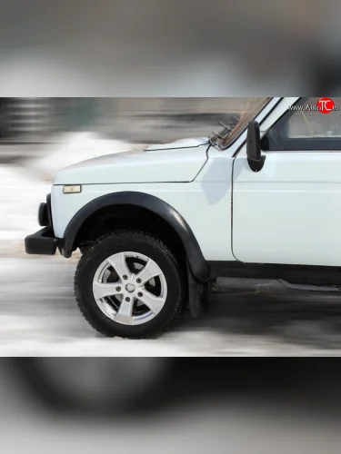 Накладки на колёсные арки RA (глянец) 