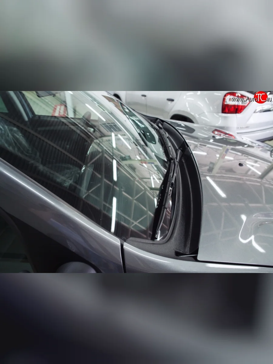 Обтекатель дворников на автомобиль RA Nissan Terrano D10 дорестайлинг (2013-2016)  в Перми Пермском крае