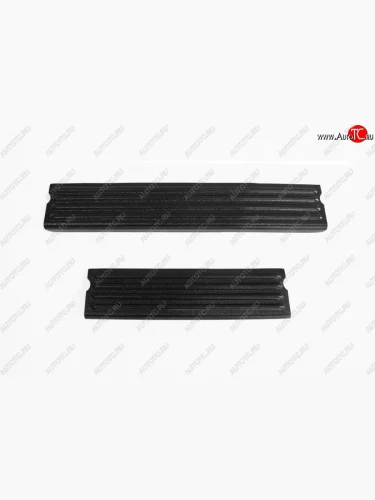 Накладки на порожки автомобиля RA v1 Renault Duster  HS (2010-2015) дорестайлинг