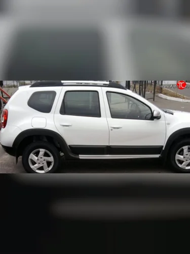 Молдинги дверей (комплект) RussArtel (Поверхность шагрень) Renault Duster  HS (2010-2021) дорестайлинг, рестайлинг