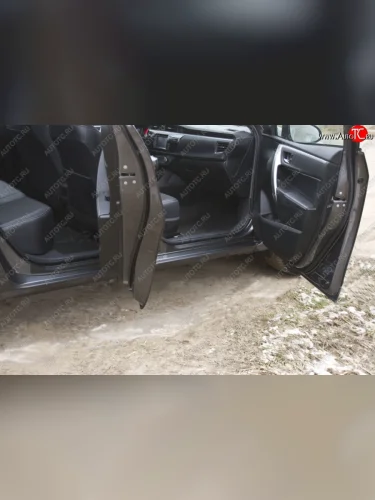 Накладки на порожки автомобиля RA Toyota Corolla  E180 (2013-2019) дорестайлинг, рестайлинг