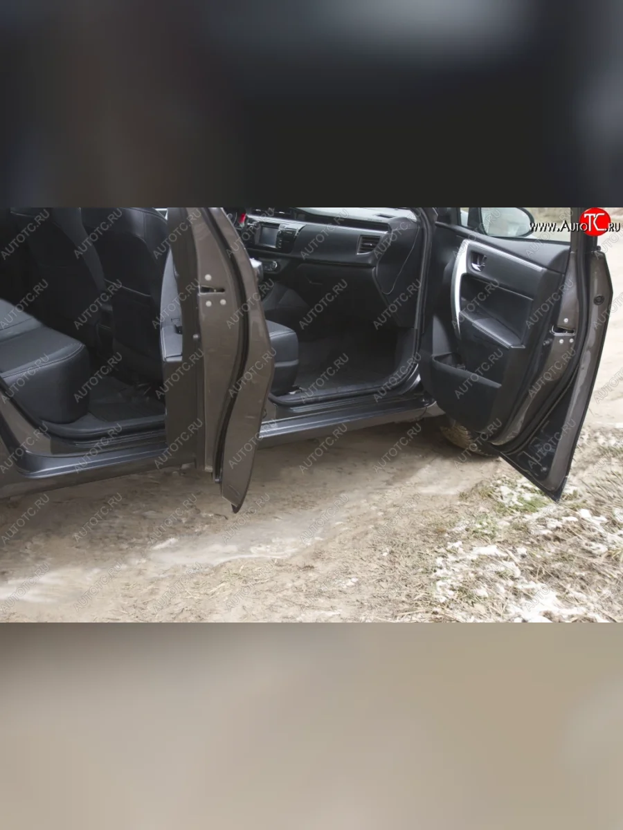 Накладки на порожки автомобиля RA Toyota Corolla E180 рестайлинг (2016-2019)  в Самаре Самарской области