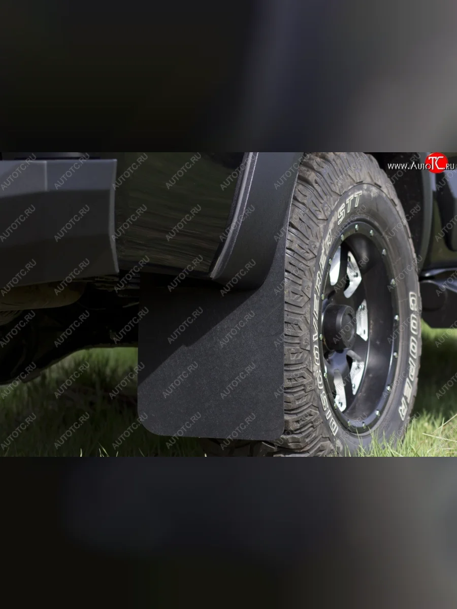 Брызговики под расширители колесных арок с выносом 25 мм RA Toyota Hilux AN120 дорестайлинг (2016-2020)  в Керчи Республика Крым