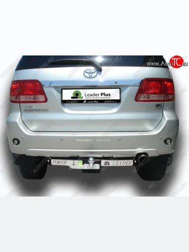 Фаркоп Лидер Плюс (с нержавеющей пластиной). Toyota Fortuner AN50/AN60 дорестайлинг (2004-2008)