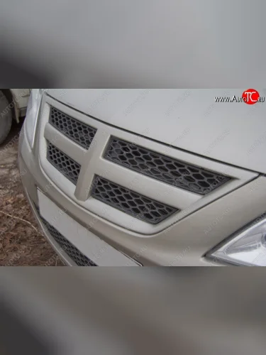 Решётка радиатора Shark Артформ (Окрашенная) Лада ВАЗ Ларгус дорестайлинг R90 (2012-2021)