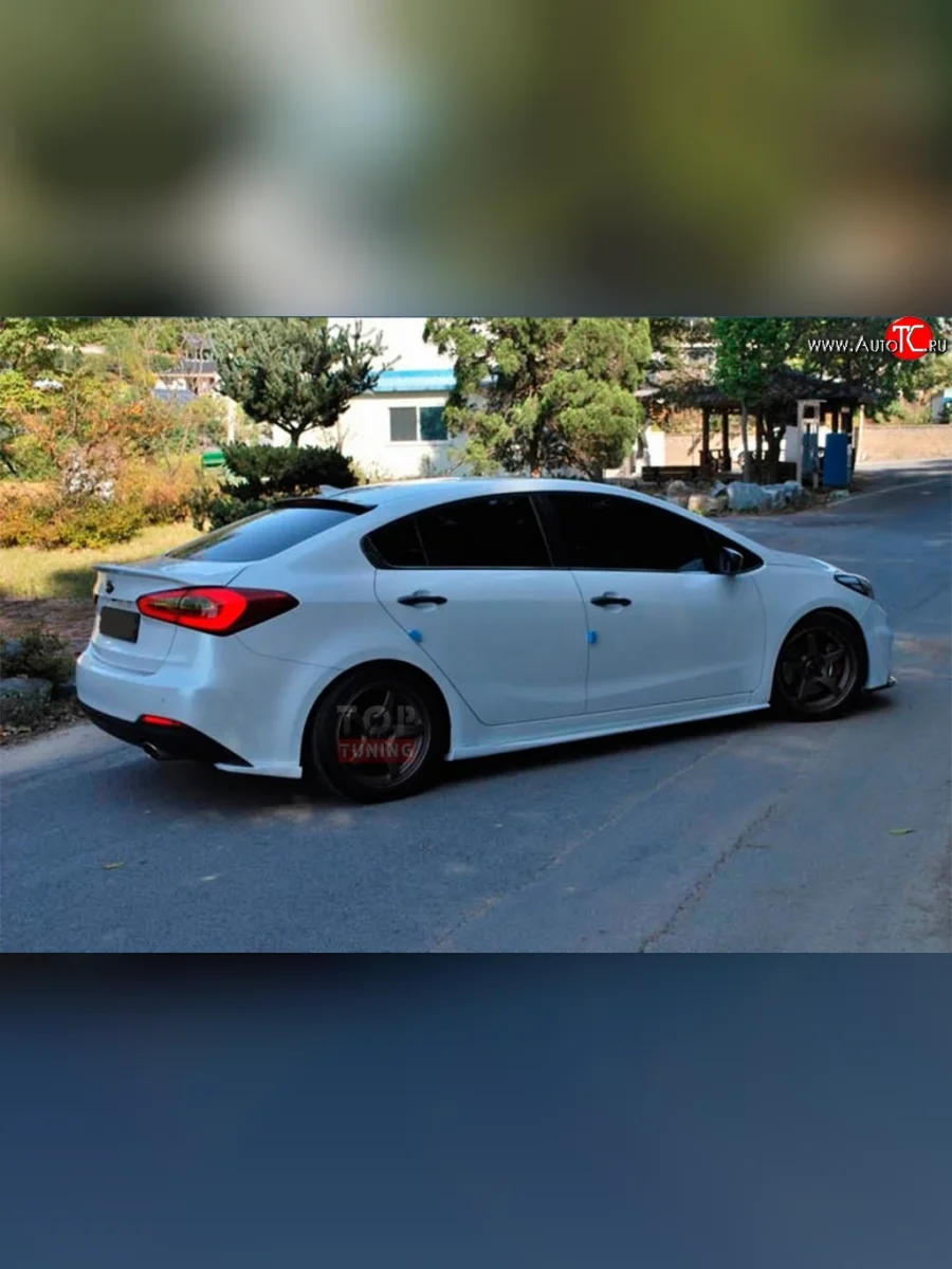 Пороги накладки Drive KIA Cerato 3 YD дорестайлинг седан (2013-2016) (Неокрашенные)  в Самаре Самарской области