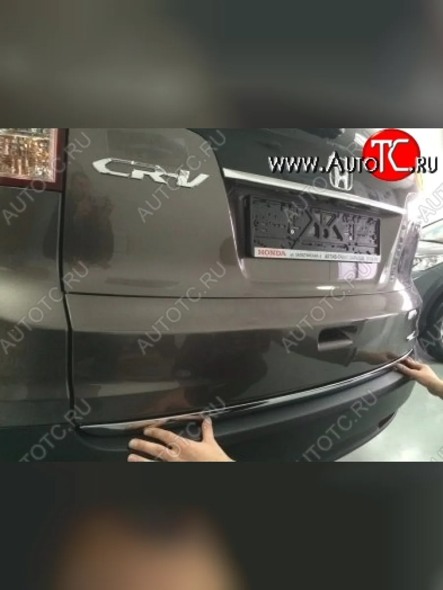 Накладка на крышку багажника СТ Honda CR-V RM1,RM3,RM4 дорестайлинг (2012-2015)  в Самаре Самарской области
