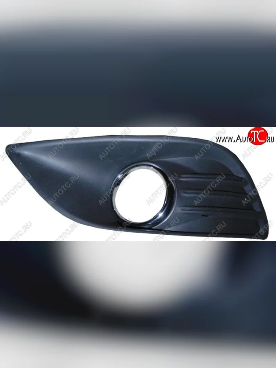 Левая вставка под ПТФ SAT Ford Focus 2 хэтчбэк 3 дв. рестайлинг (2007-2011)  с доставкой в г. Керчь