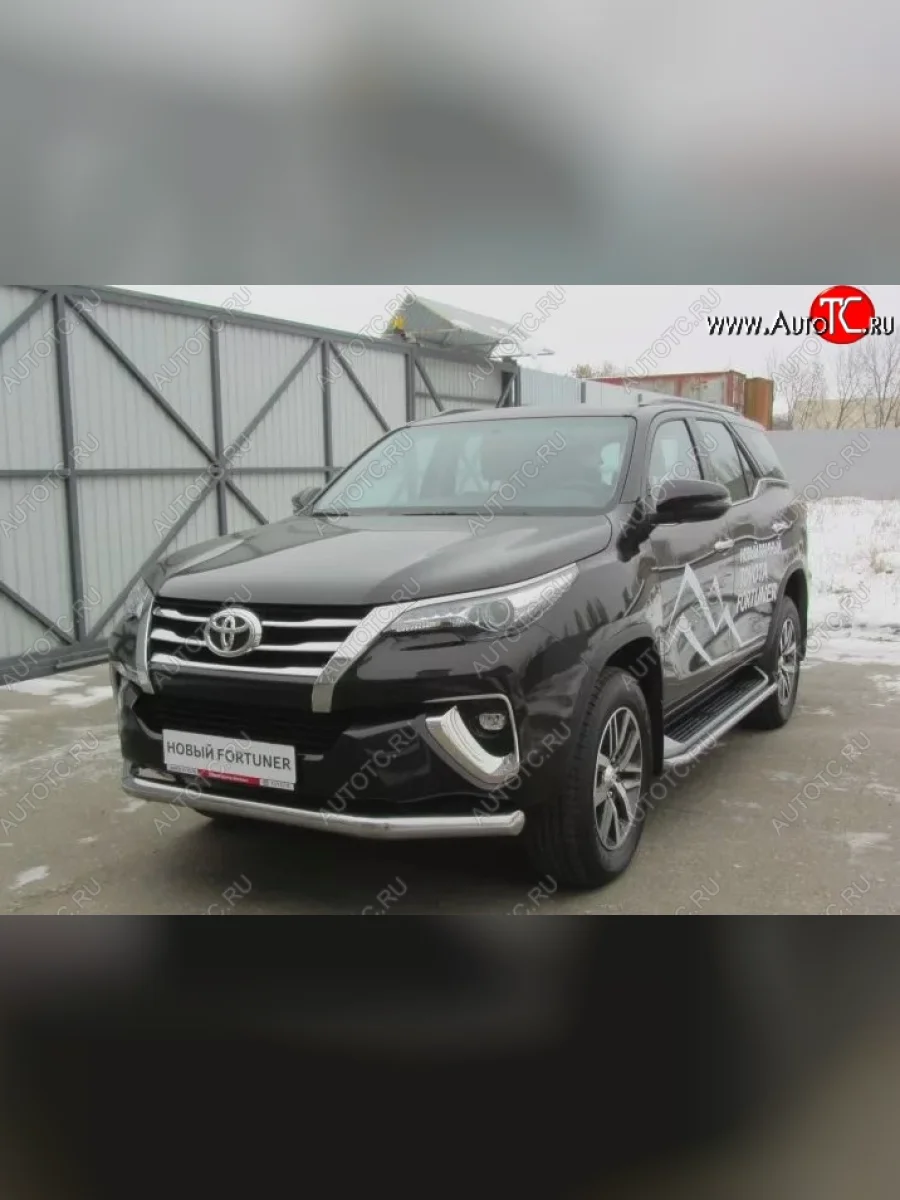 Одинарная защита переднего бампера диаметром 76 мм Slitkoff Toyota Fortuner AN160 дорестайлинг (2015-2020) (Цвет: нержавеющая полированная сталь)  в Перми Пермском крае
