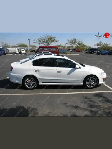 Пороги накладки VORTEX Volkswagen Passat B6 универсал (2005-2010)