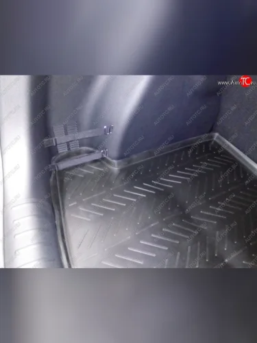 Коврик в багажник Aileron 