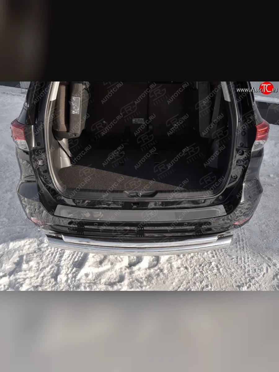 Накладка на задний бампер (лист нерж зеркальный) Russtal Toyota Fortuner AN160 дорестайлинг (2015-2020)  в Воронеже Воронежской области