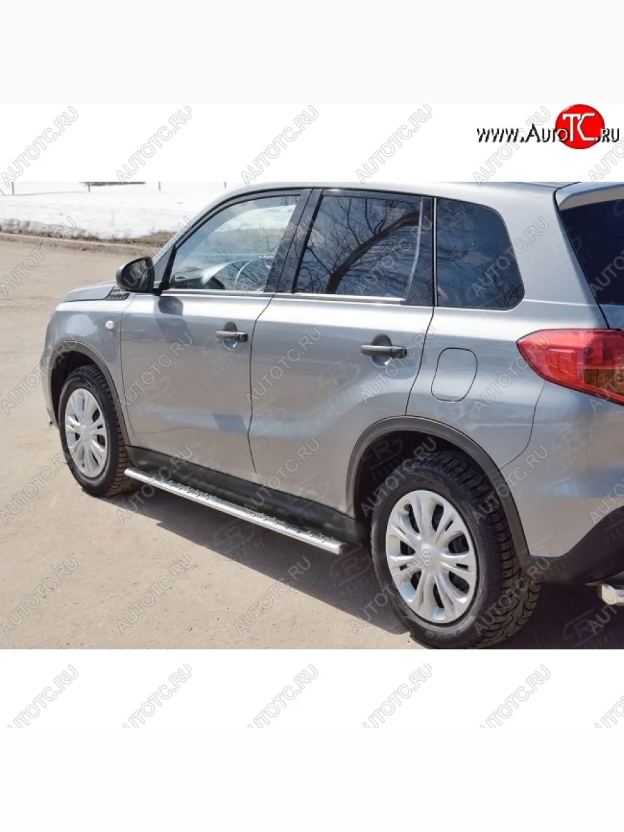 Защита порогов с круглыми вставками для ног из овальной трубы диаметром 75x42 мм Russtal Suzuki Vitara LY дорестайлинг (2015-2019)  в Самаре Самарской области