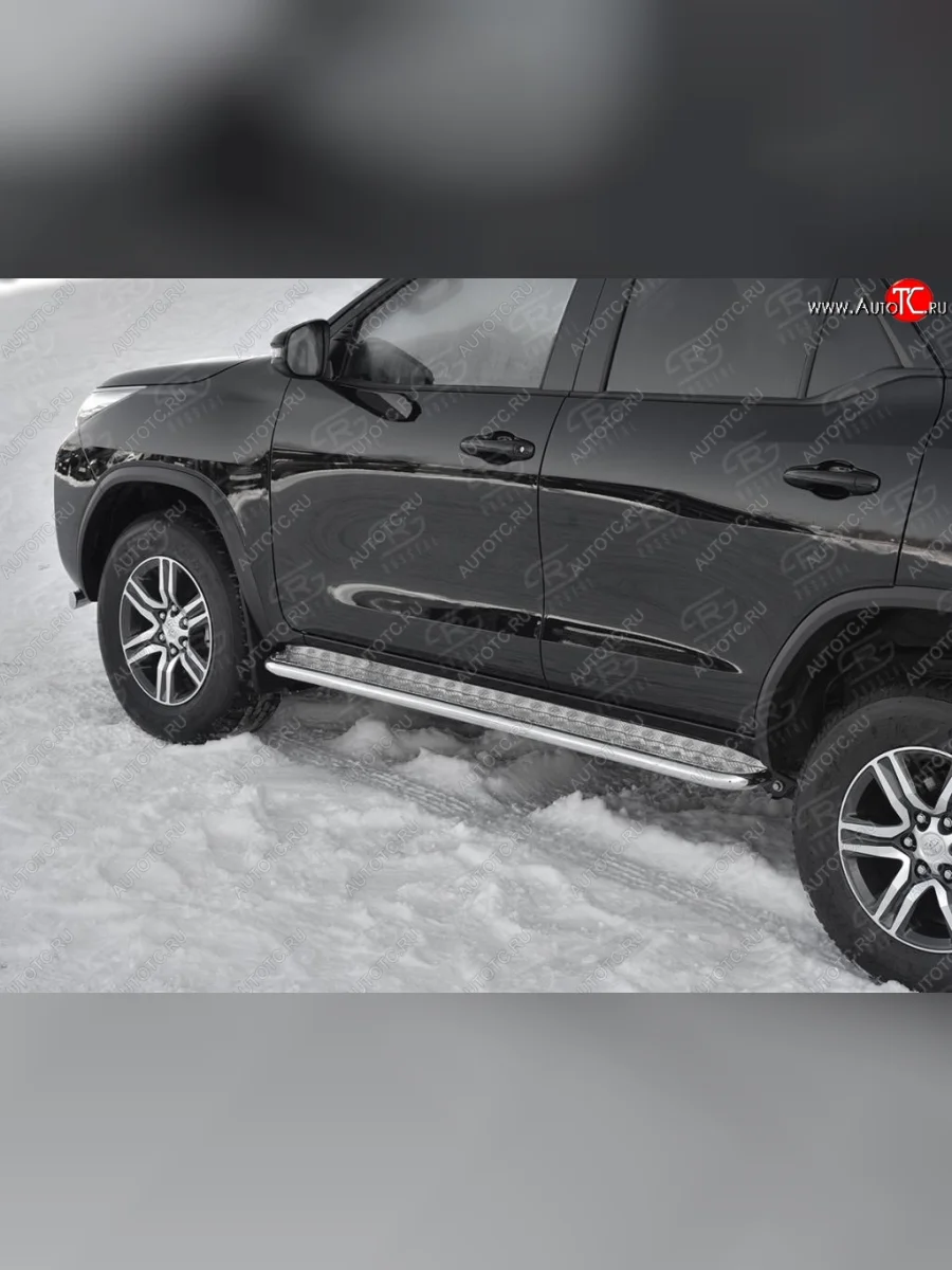 Широкая защита порогов с трубой диаметром 42 мм SLITKOFF v2 Toyota Fortuner AN160 рестайлинг (2020-2025)  в Перми Пермском крае