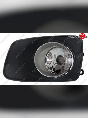 Левая противотуманная фара SAT (с оправой) Toyota Corolla Axio (E140) седан дорестайлинг (2006-2008)