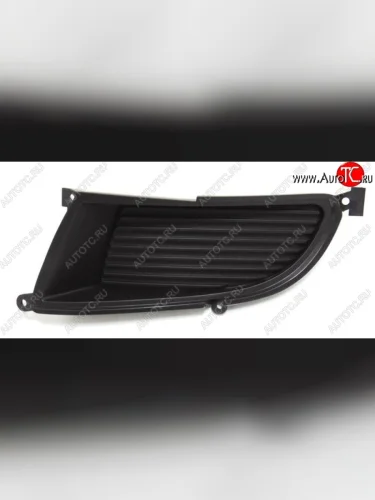 Левая заглушка противотуманной фары в бампер SAT Mitsubishi Lancer 9 CS универсал 1-ый рестайлинг (2003-2005)