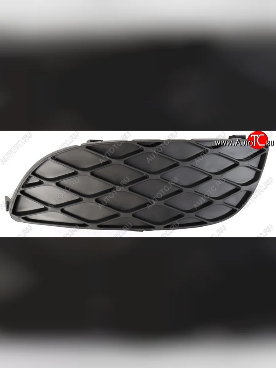 Заглушка противотуманной фары в бампер SAT  Toyota  Vitz  XP10, Yaris  XP10  в Самаре Самарской области