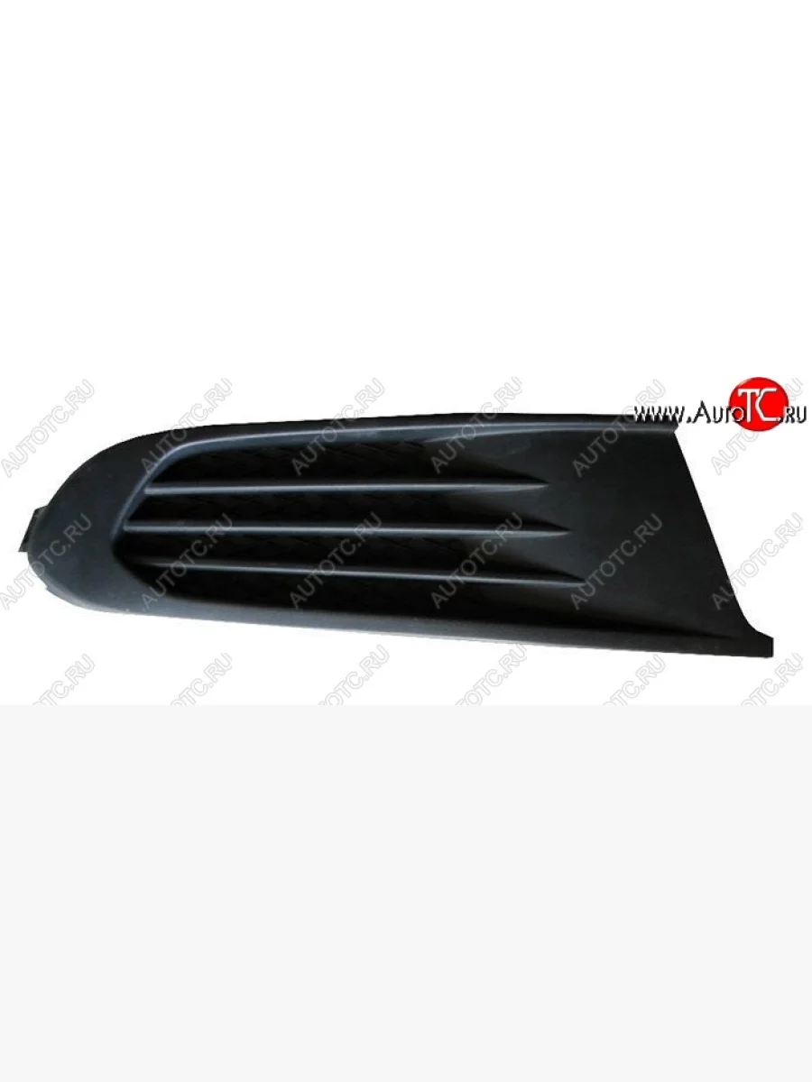 Заглушка противотуманной фары в штатный бампер SAT (правая) Volkswagen Polo Mk5 6R,6C,61 седан дорестайлинг (2009-2015)  в Перми Пермском крае