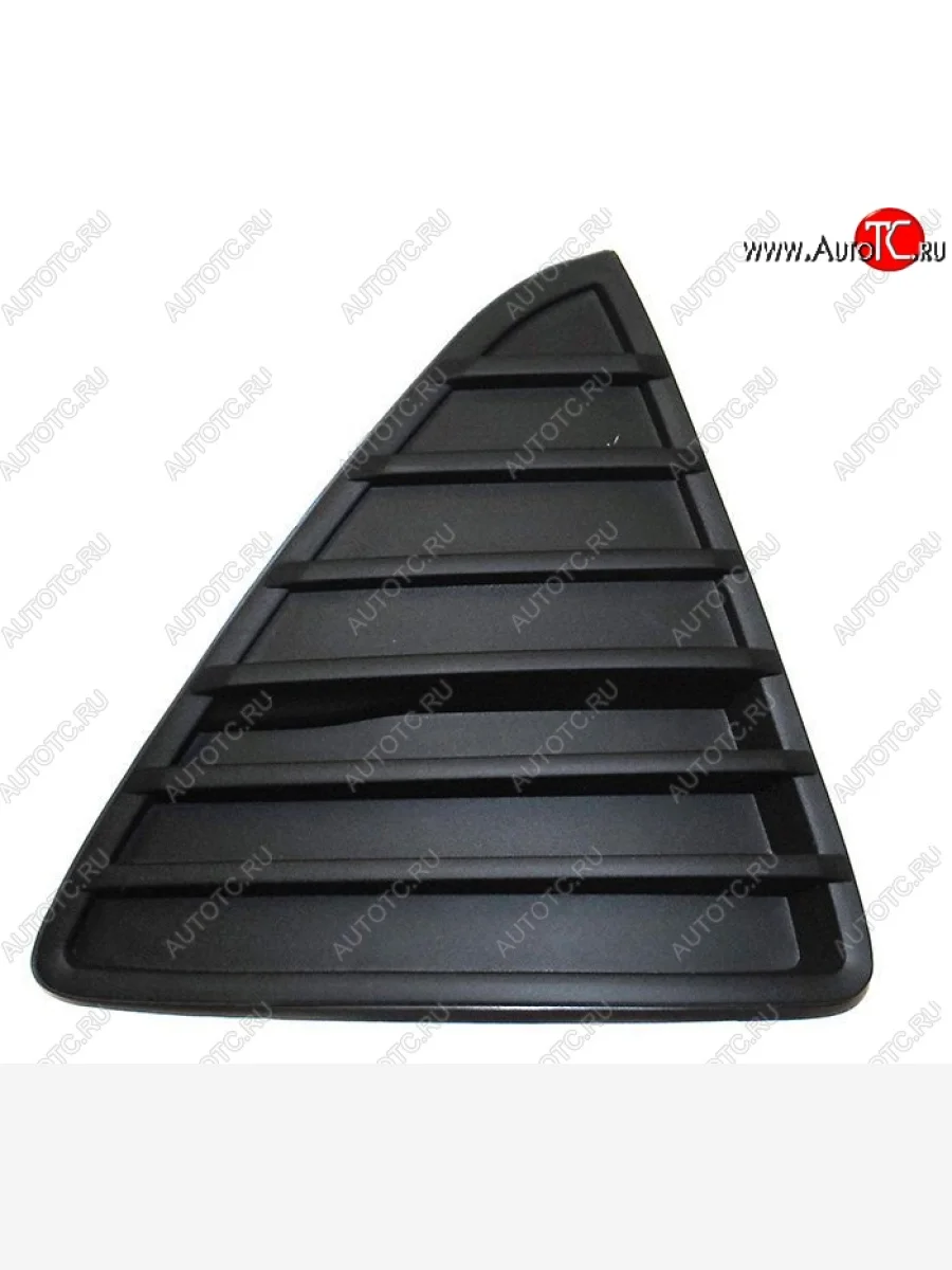 Правая Заглушка противотуманной фары в бампер SAT (черная) Ford Focus 3 хэтчбэк дорестайлинг (2010-2015)  в Керчи Республика Крым