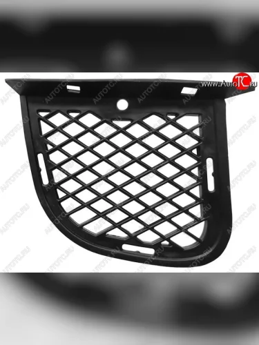 Левая заглушка противотуманной фары в бампер SAT Hyundai Tucson JM (2004-2010)