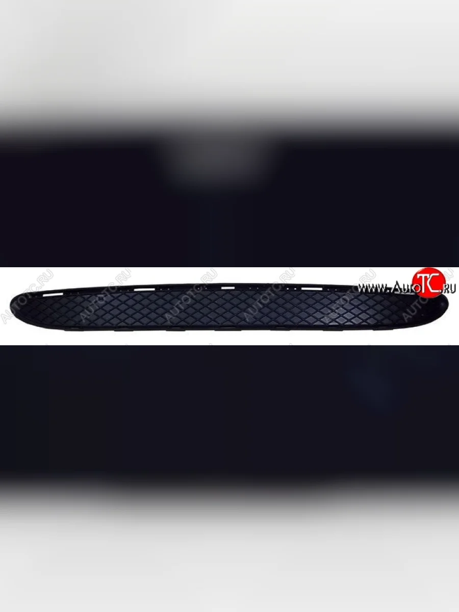 Решетка воздухозаборника переднего бампера SAT  Mercedes-Benz C-Class (2000-2004) W203  в Керчи Республика Крым