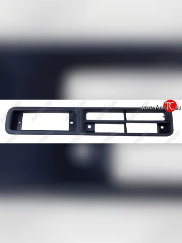 Заглушка противотуманной фары в бампер SAT Nissan Datsun - Terrano  WD21