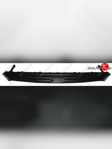 Решётка радиатора SAT (GHIA / DIZ) Ford Focus 1 хэтчбэк 3 дв. дорестайлинг (1998-2002)